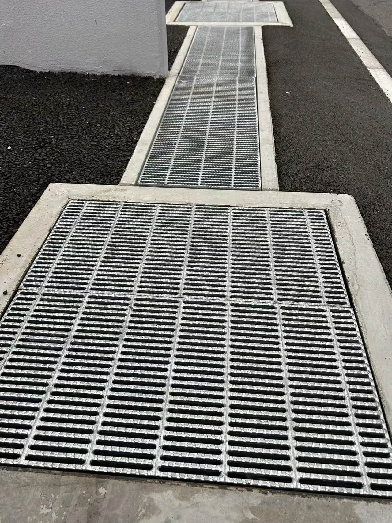 駐車場用特殊グレーチングと普通鋼板の比較分析:より良い解決策を選ぼう! 駐車場用特殊グレーチングと普通鋼板の比較分析:より良い解決策を選ぼう!