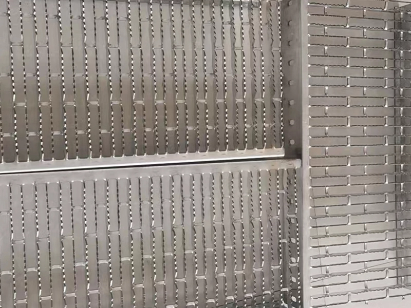矩形格栅锯齿形踏板格栅