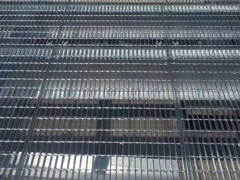 屋根板工場
